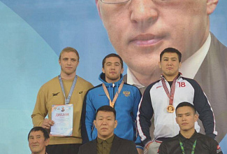 В Якутске прошёл Всероссийский турнир по вольной борьбе среди мужчин памяти Александра Крылова