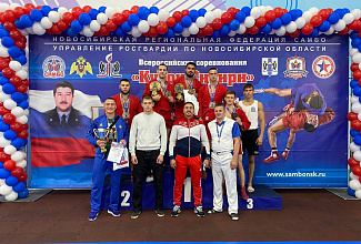 Три медали Кубка Сибири по самбо привезли домой наши воспитанники