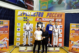 Владислав Сочнев завоевал серебряную медаль первенства России по тхэквондо