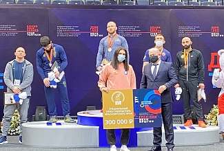 Ханум Велиева завоевала золото на Ярыгинском турнире