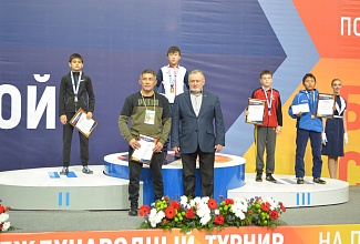 XIV международный юношеский турнир по вольной борьбе на призы трехкратного олимпийского чемпиона Бувайсара Сайтиева.