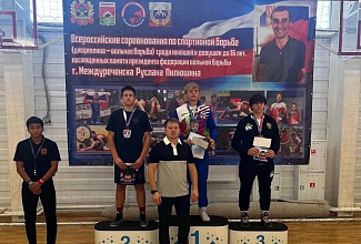 В Междуреченске прошли всероссийские соревнования по спортивной борьбе памяти Руслана Пилюшина